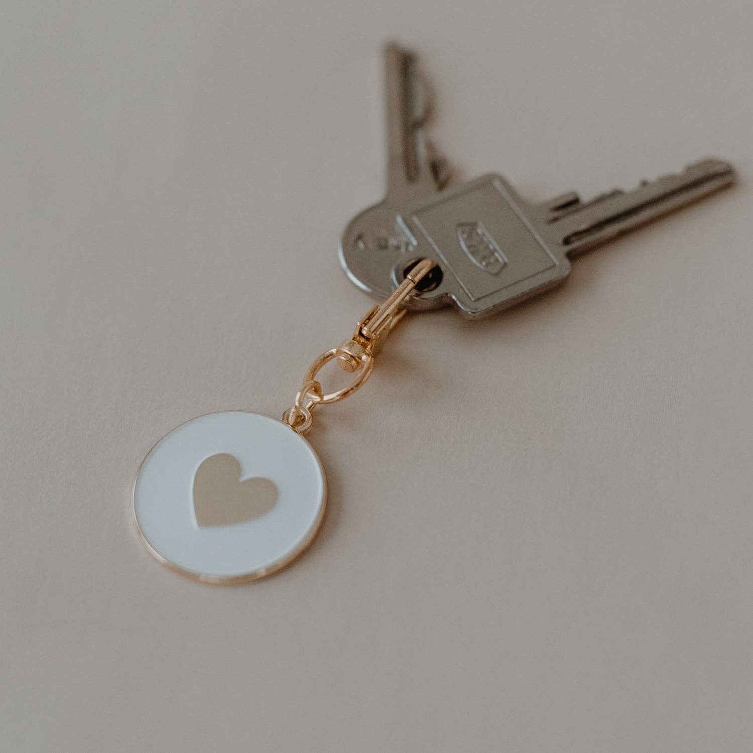 Eulenschnitt - Venta al por mayor Llavero - Unisex - Llavero metálico con corazón esmaltado (paquete de 6)1