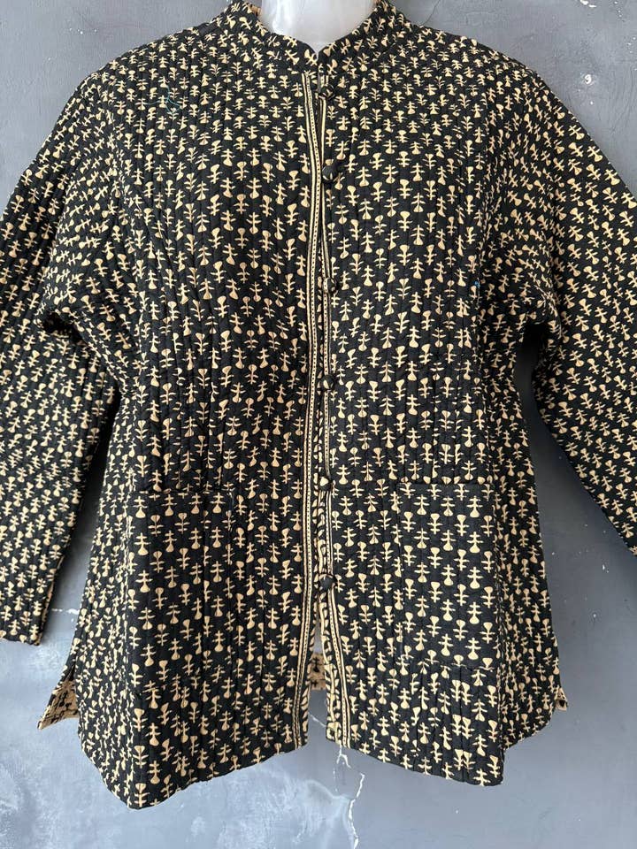 bhavnas boutique - Venta al por mayor Chaqueta - Mujer - Chaqueta bohemia india hecha a mano, chaqueta acolchada, abrigos de algodón