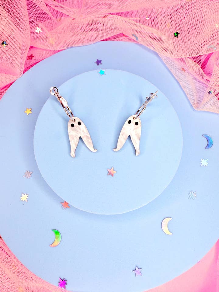 Boucles d'oreilles Mini Fresno Nightcrawler pour la vente par Smiley Moon Studio