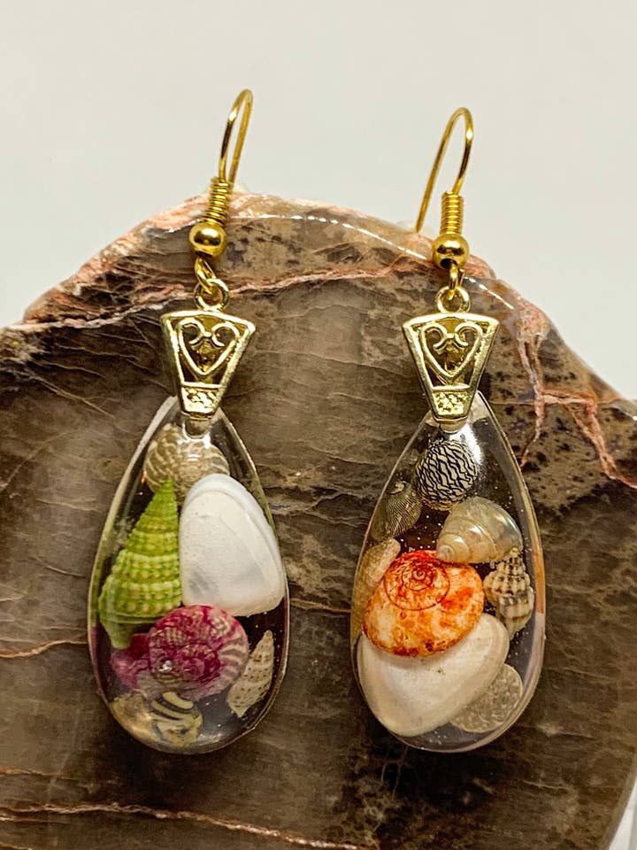 Rigtig Seashell Teardrop Dangles, Hoop Hjerter eller Hjerte Studs for engroshandel hos Vivian Treasury