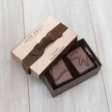2 stuks Signature handgemaakte halfzoete chocoladecollectie voor wholesale door John Kelly Chocolates