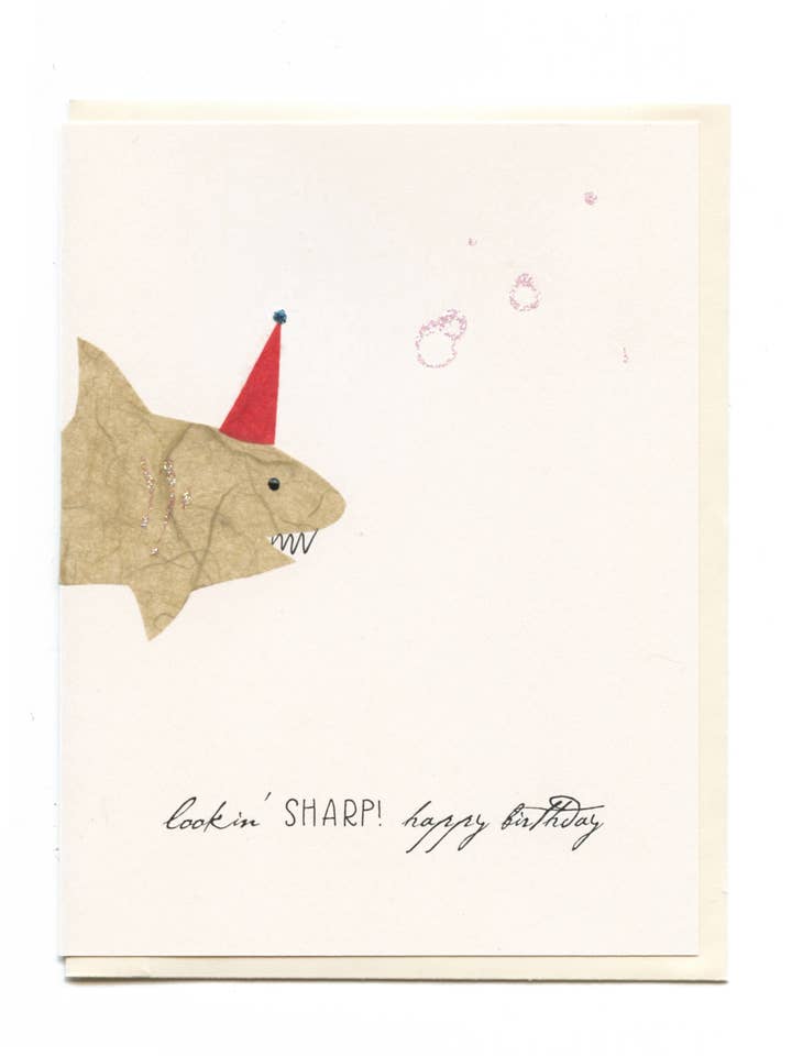 „Ziet er scherp uit! Happy Birthday” Haai met feesthoed voor wholesale door FLAUNT HANDMADE CORRESPONDENCES