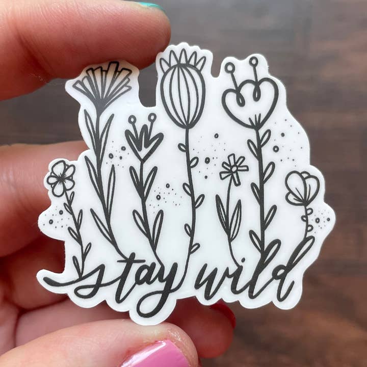 Adesivo impermeabile bianco e nero Stay Wild per la vendita all'ingrosso da parte di The Creative Ink