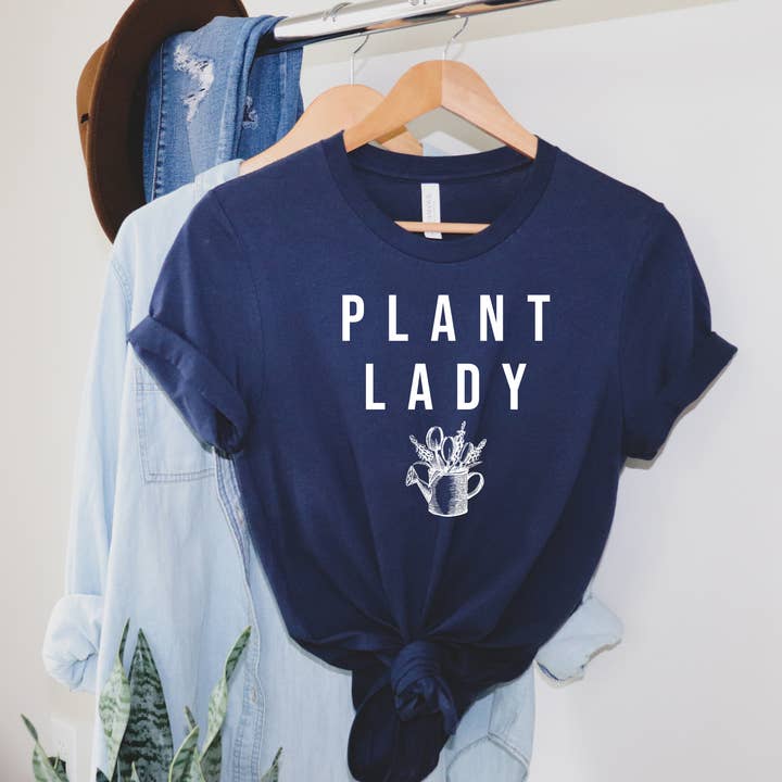 T-Shirt mit Blumendame mit Gießkanne und Sehenswürdigkeiten für den Großhandel von Sights Ink