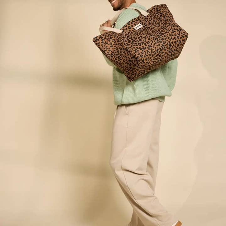 Hindbag - Wholesale Tote Bag - Women's - Claude Leopard Cinnamon Tote Bag1