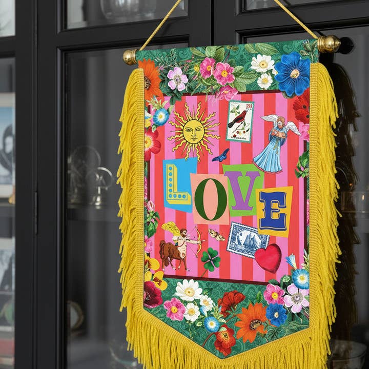 Mouchkine Jewelry - Wholesale Banner - Valentine Ornamental Wall Banner 30x20 cm2