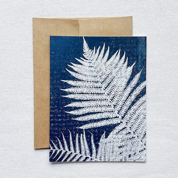 Carte vierge Under the Sun n° 7 | Cyanotype botanique pour la vente par Atwater Designs