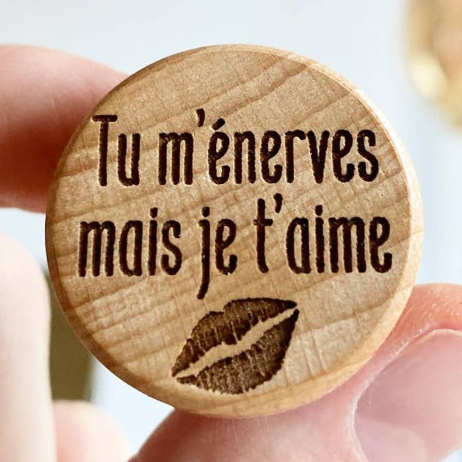 PLUGG DU IRRITERAR MIG MEN JAG ÄLSKAR DIG för wholesale av LE COMPTOIR DE LOULOU