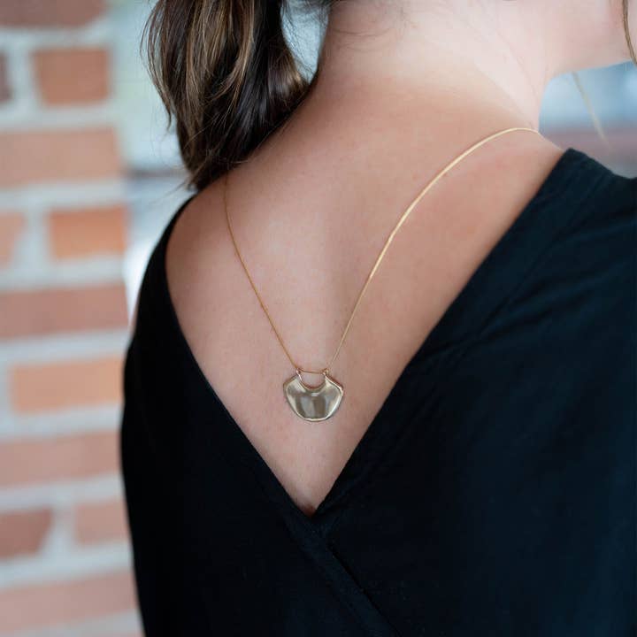 Tavy Tavy - Wholesale Pendant/Charm Necklace - Nala Necklace2