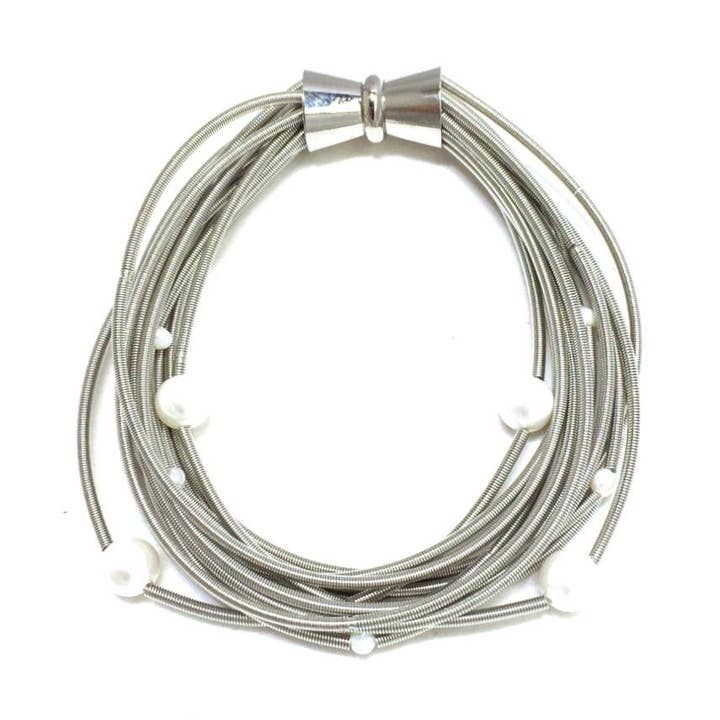 Sea Lily – wholesale Bangle bracelet – 580 - Silver Wire Bracelet with FW Pearls and Magnetic Clasp
