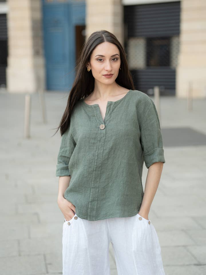 Top en lin avec détail boutons pour la vente par Happy look