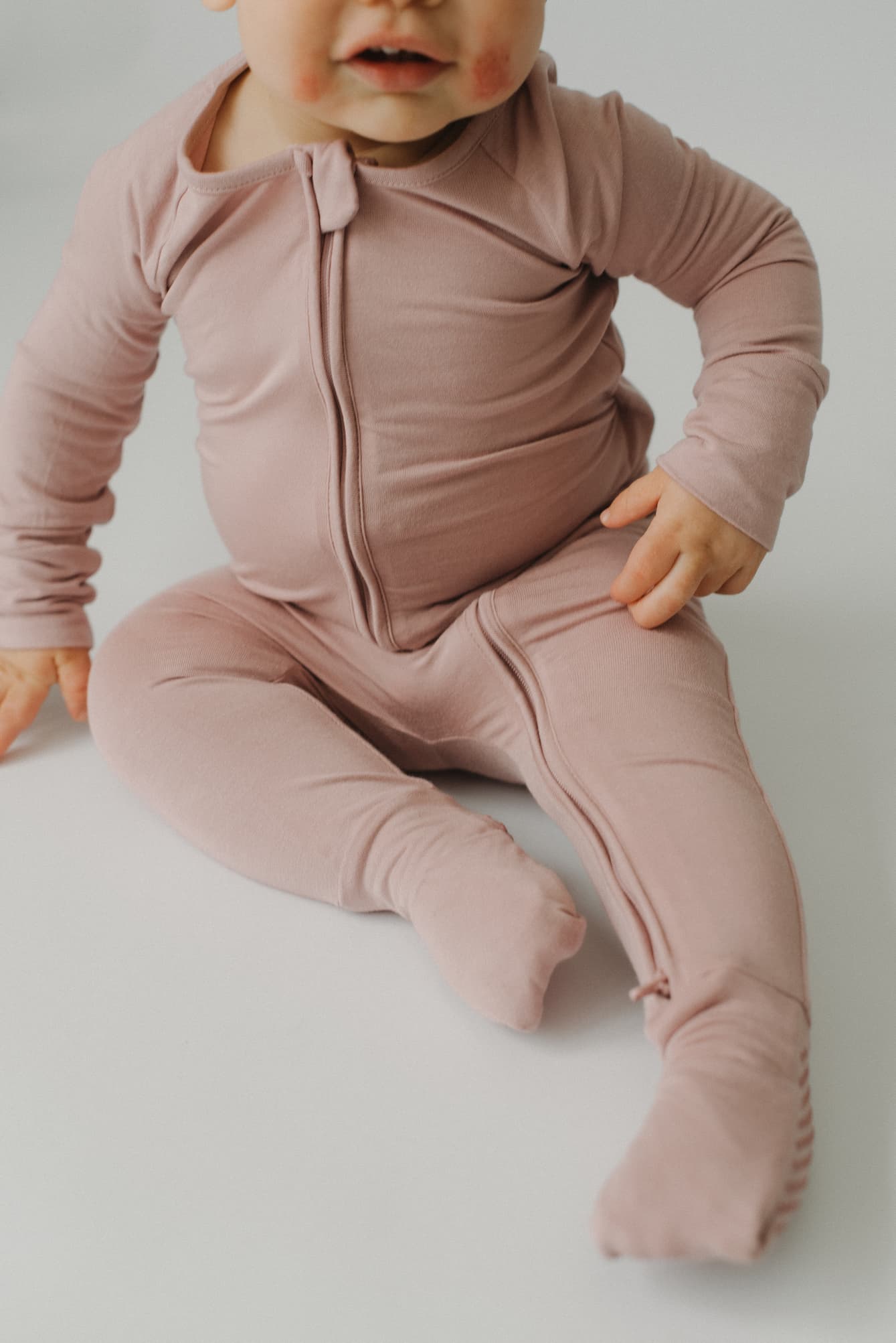 LURE by Lina - Vente Grenouillère – bébé - Collection Essentials1