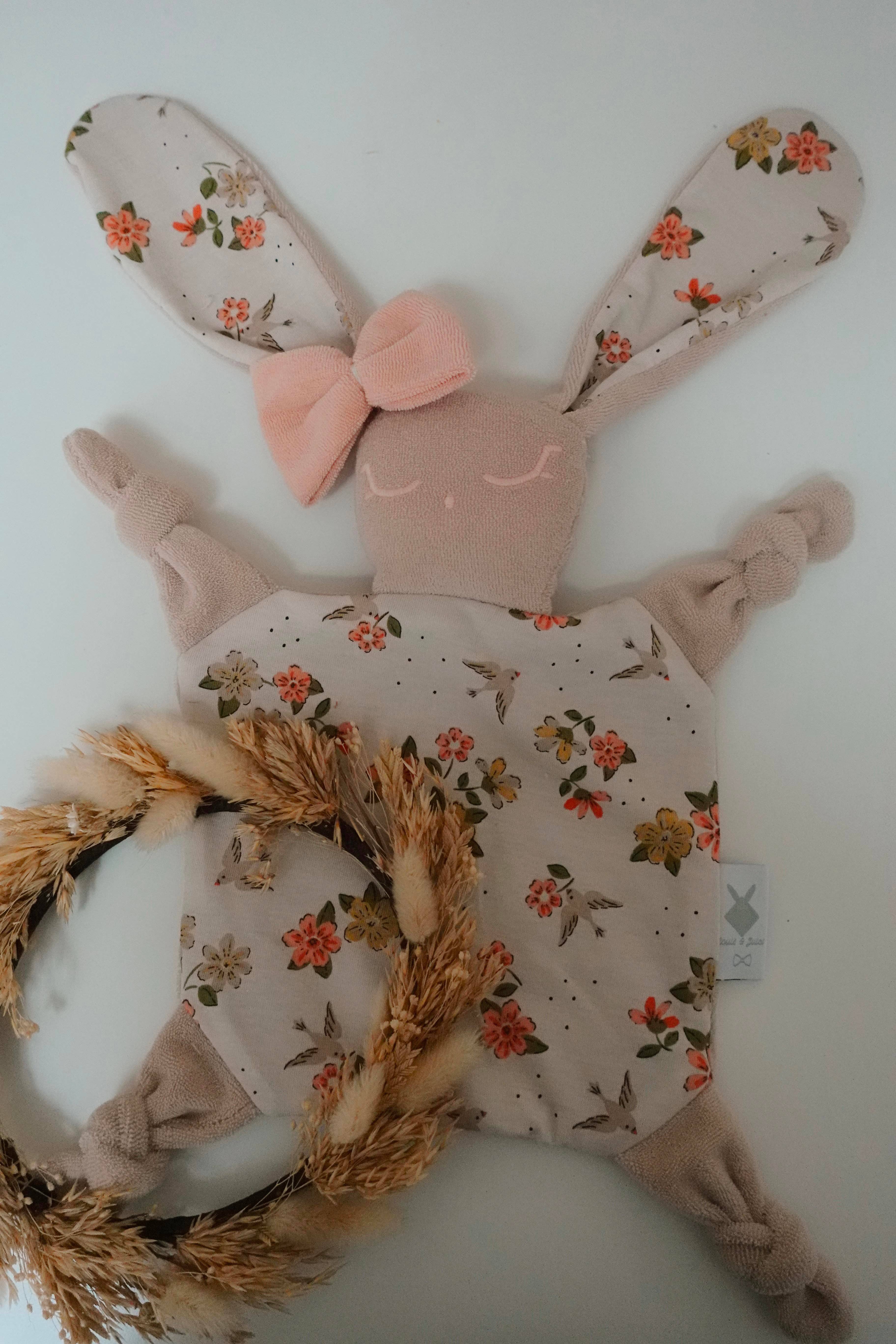 Louis & Jules Stambouli Conseil – Engroshandel Hyggetæppe - Baby – Doudou svamp chouchou – babyfugle16