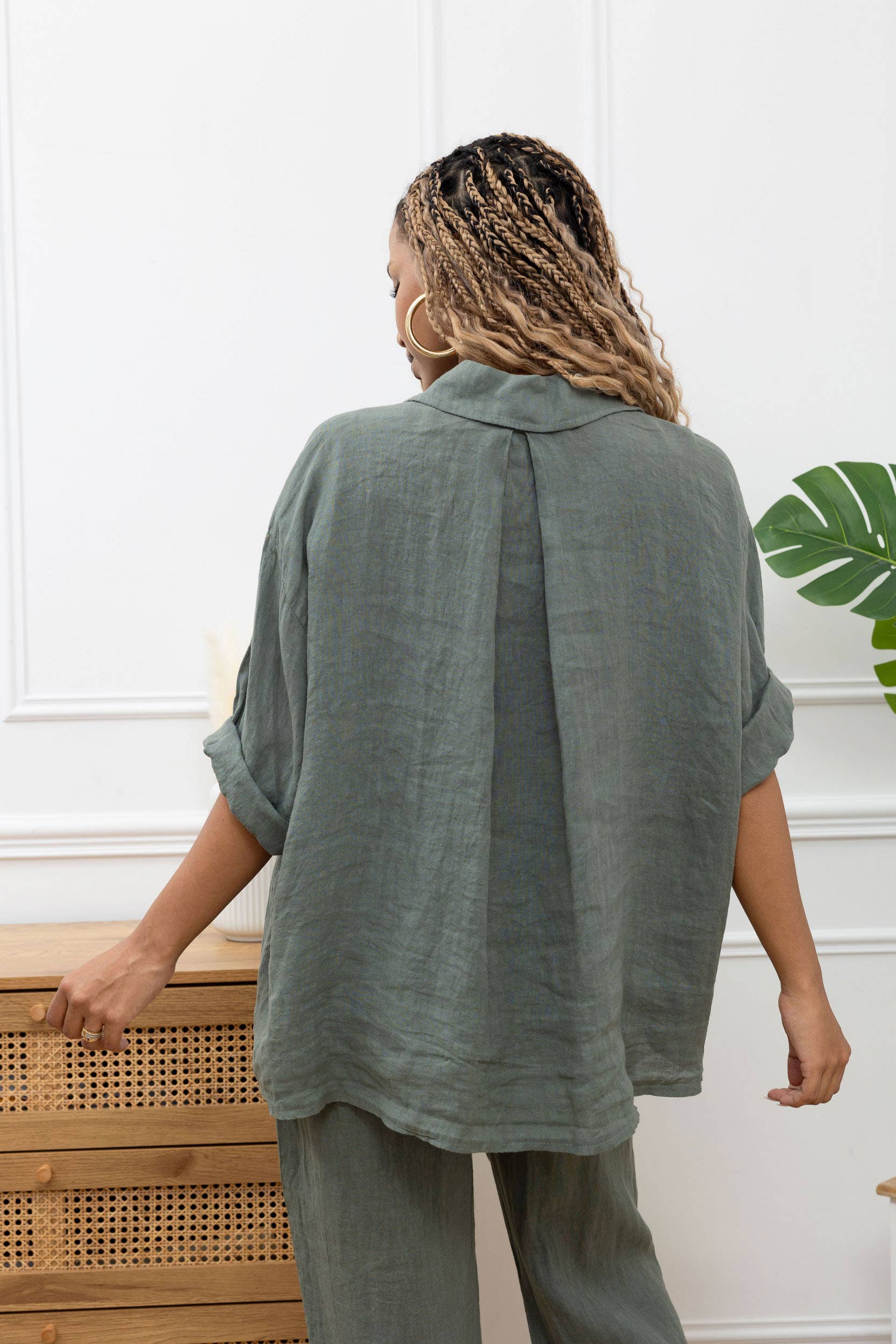 Happy look – Engroshandel Top- og buksesæt (IKKE Loungewear) - Dame – Linnedragt i to dele – Naturlig elegance & komfort3