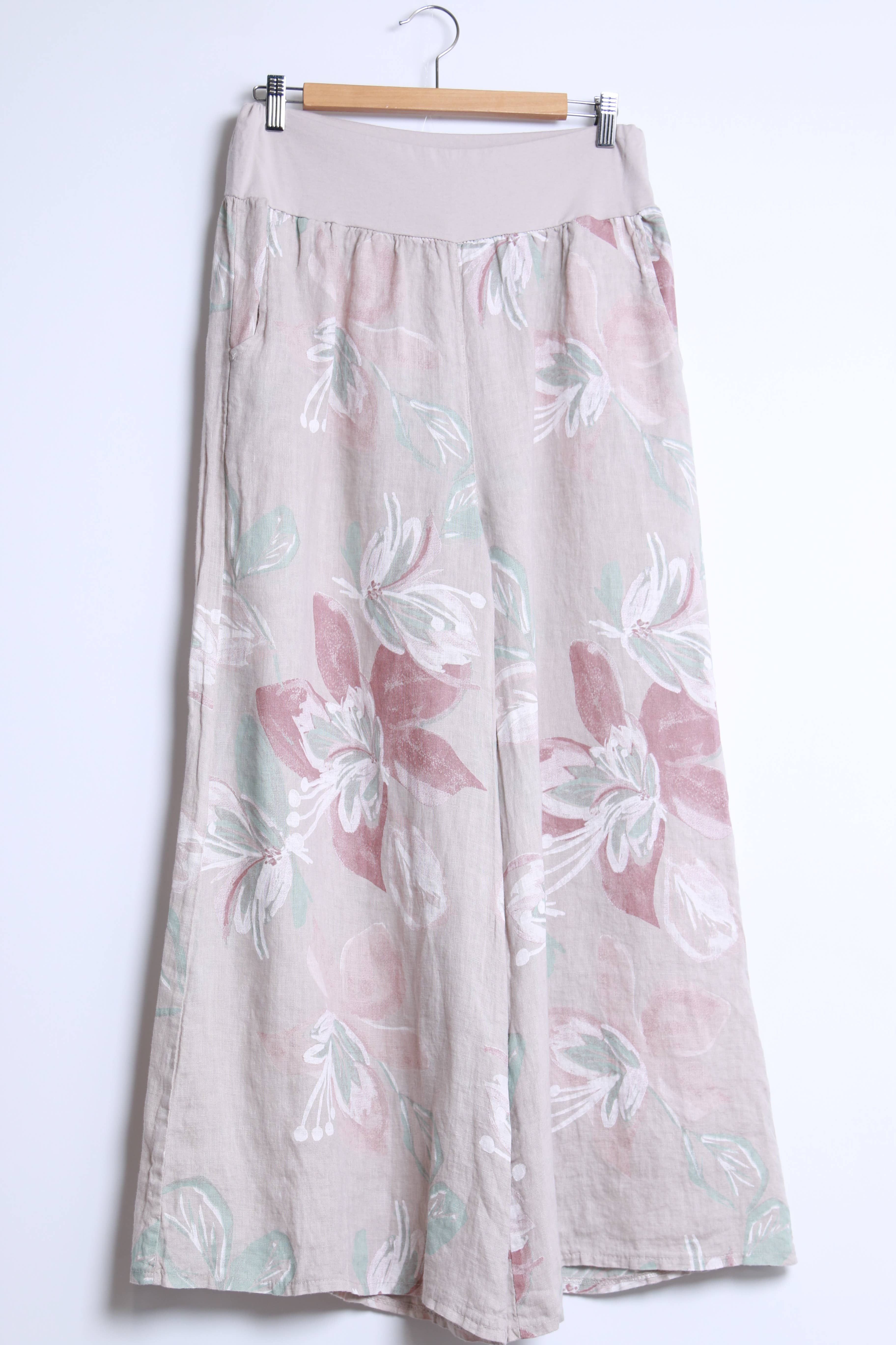 Shyloh - Wholesale Pants - Women's - Wide-leg pants with elastic waistband and floral print, 2065913