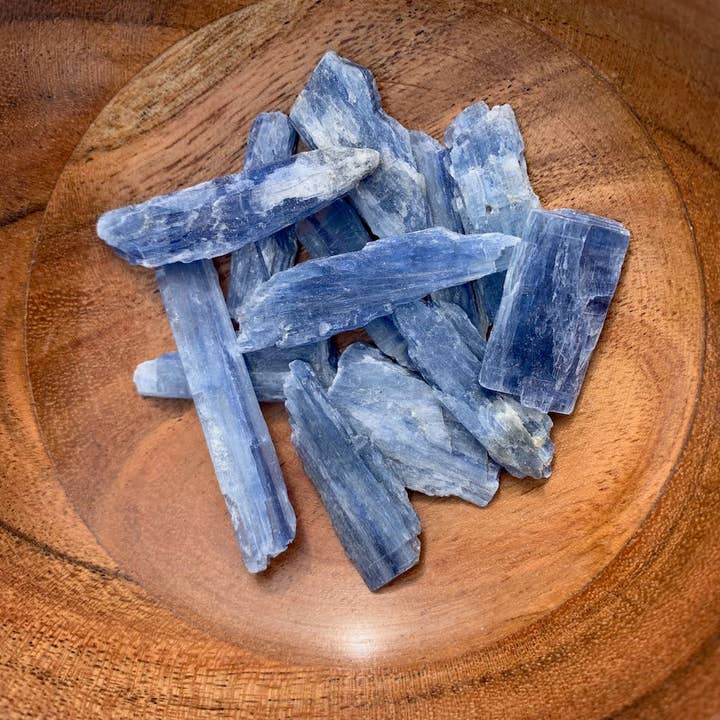 Copper Moon Crystals - Wholesale Spiritual Stone/Crystal - Blue Kyanite Blades | Beautiful Kyanite Crystals from Brazil