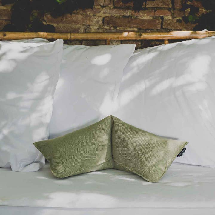 Nekkussen voor buiten · PICUR Sicily voor wholesale door PETITS CADORS