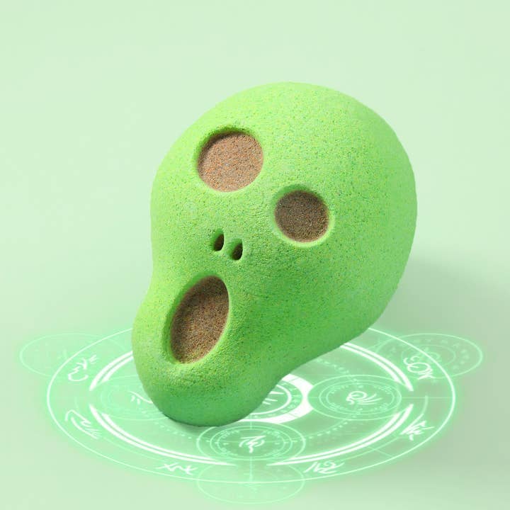 Screaming Ghost Halloween Bath Bomb for wholesale by DAISY ENCENS