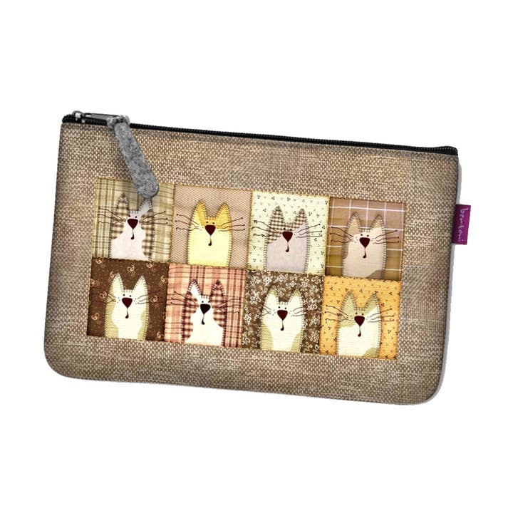 Prexo Beige Grey Felt Clutch Bag by Bertoni Pocket Line and other Purchase Wholesale stallatico prezzo. Free Returns & Net 60 Terms on Faire trending on Faire.