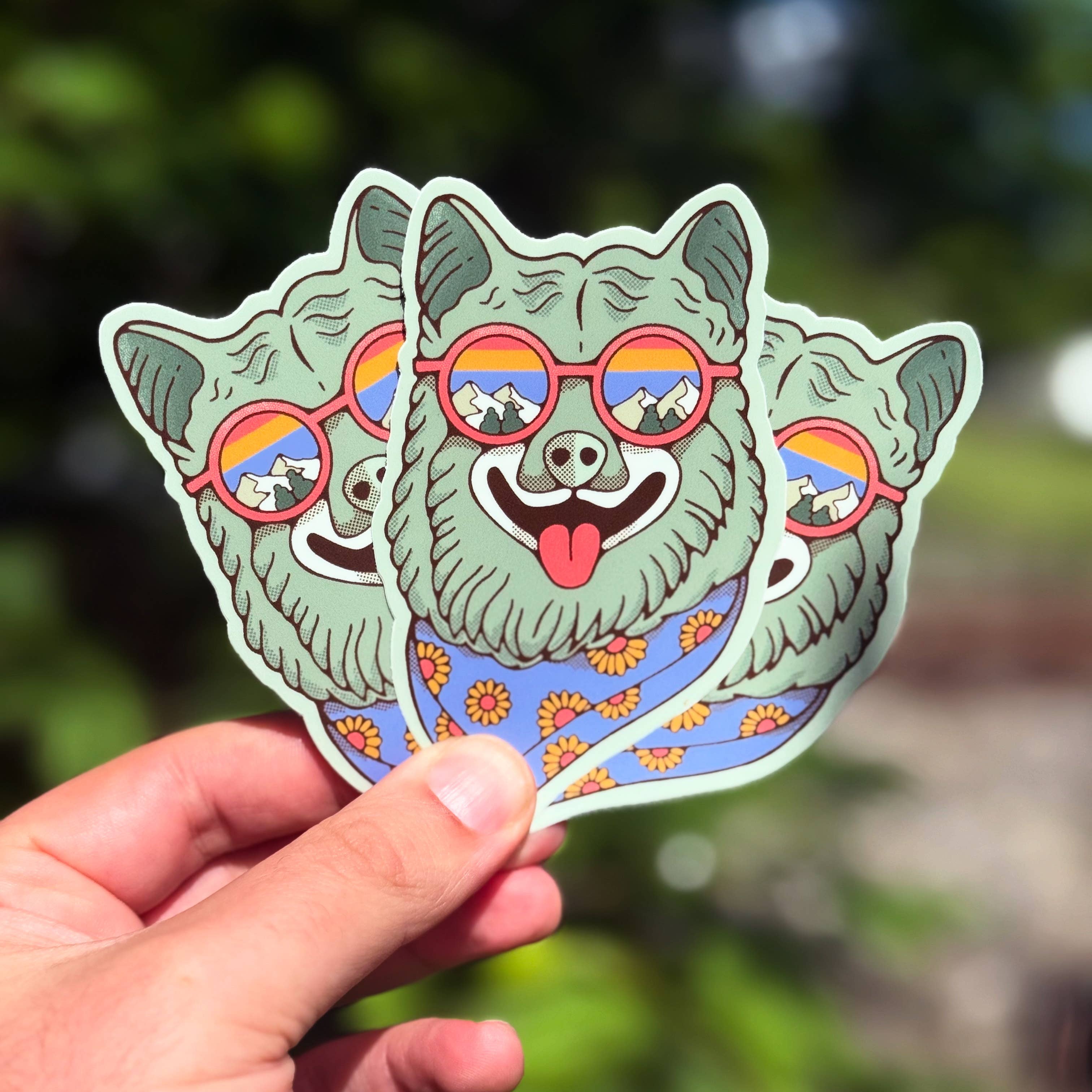 Menottees - Vendita all'ingrosso Adesivo - Occhiali da sole da montagna per cani (The Bark Life) | Sticker1