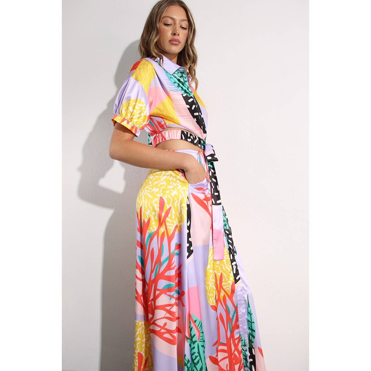 LAVENDEL MULTI TILLBAKA ÖPPEN MIDJA BAND SKJORTOR MAXI KLÄNNING för wholesale på Faire1