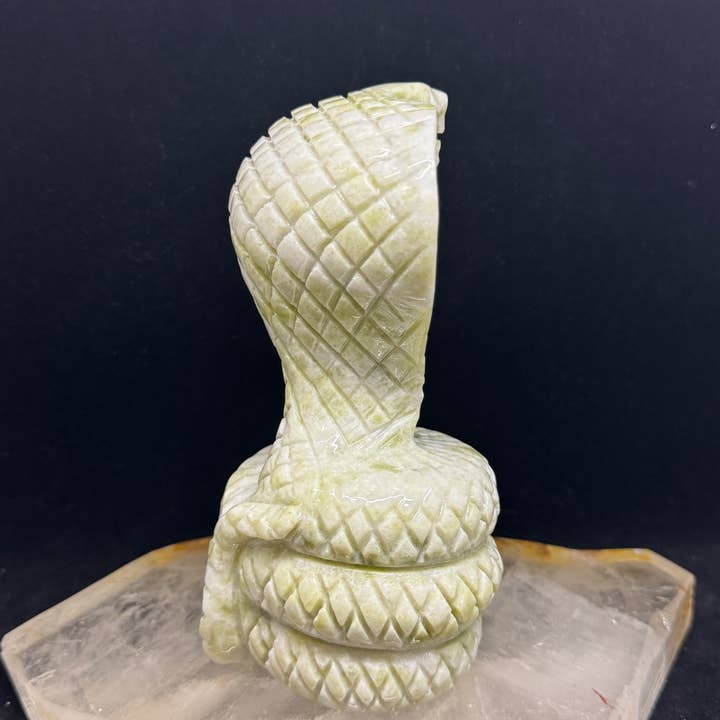 The 7 Directions - Wholesale Spiritual Stone/Crystal - 7" serpentine cobra snake carving F57R
