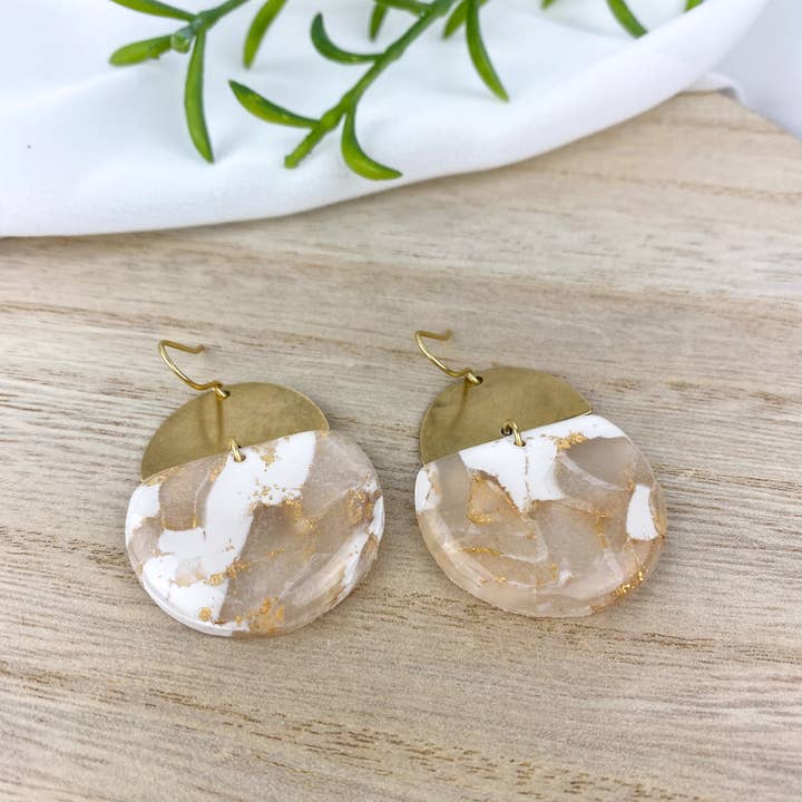 Light Shine - Venta al por mayor Pendientes colgantes - Kaija | Pendientes colgantes de arcilla | Blanco y translúcido, livianos4