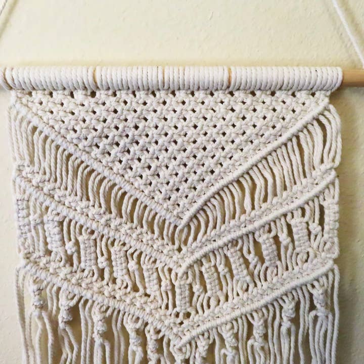 Gifts Amazing! - Wholesale Tapestry/Textile - CLOSE OUT: Macrame Wall Hanging - Large3