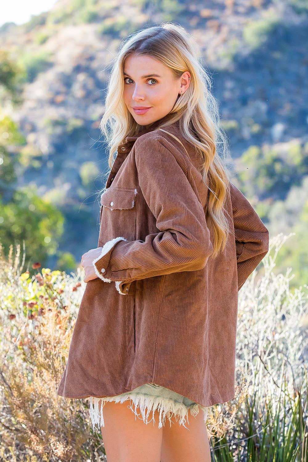 Bluivy - Wholesale Jacket - Women's - CORDUROY SHERPA-LINED JACKET44