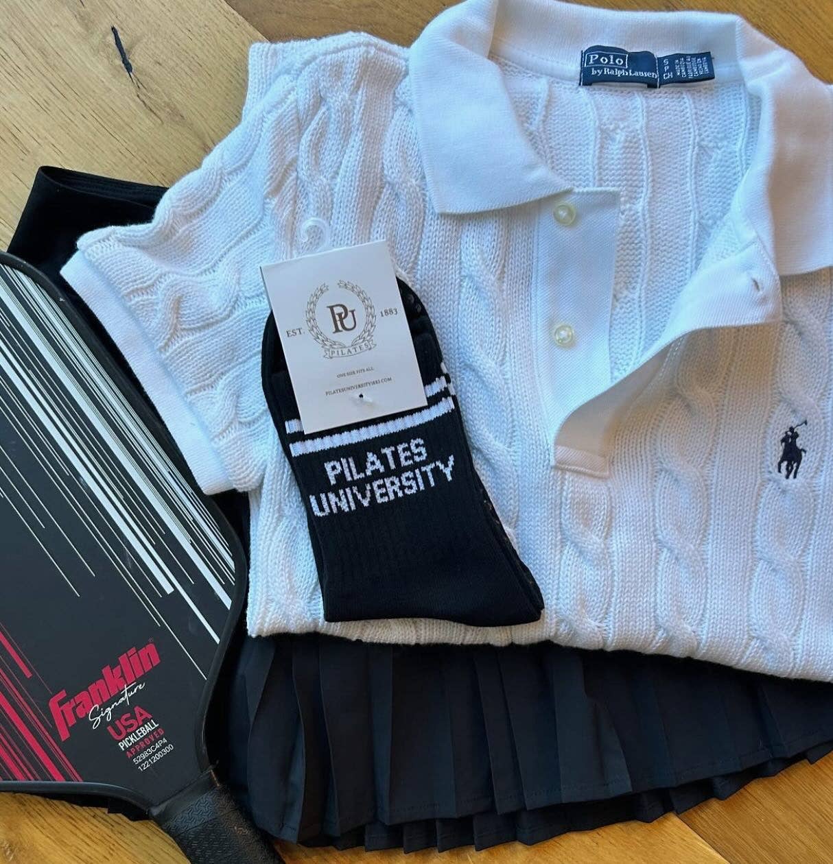 Nero Calze antiscivolo Pilates University in vendita all'ingrosso su Faire6