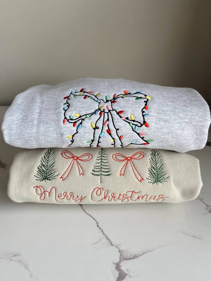 The Thread Effect - Wholesale Sweatshirt - Unisex - Embroidered Christmas Bow Sweatshirt1