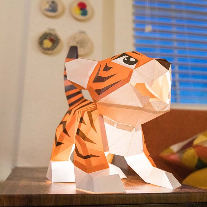 PAPERCRAFT WORLD - Vente Kit de bricolage - Modèle origami à double usage Baby Tiger, lampe animalière18