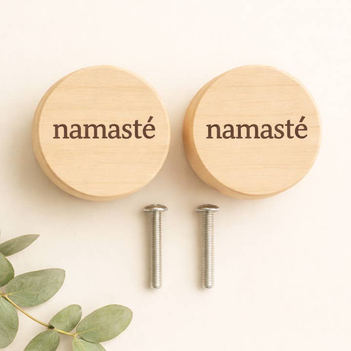 Juego de 6 tiradores de cajón de madera Namaste, 35x25mm para venta al por mayor de Atelier HM Design