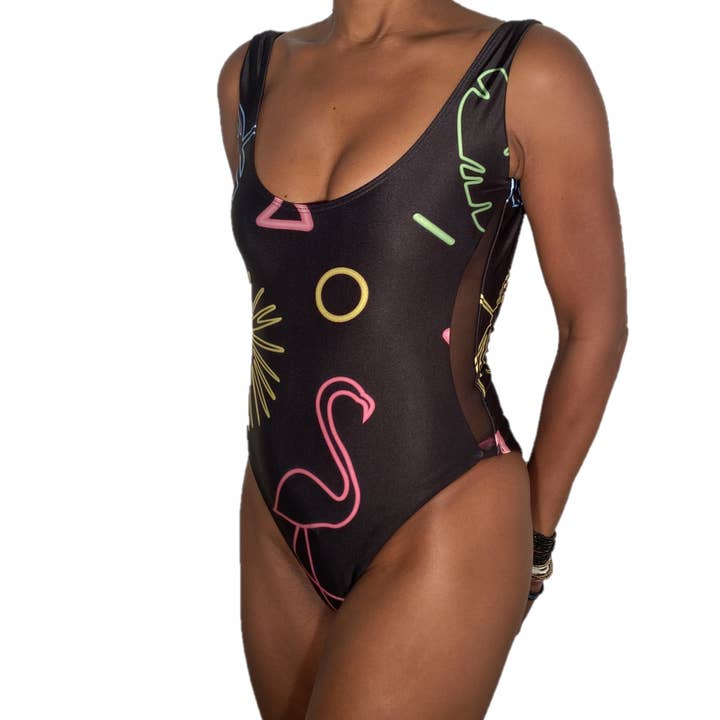 Maillot de bain 1 pièce Laguna taille haute avec côtés en maille - Flaming pour la vente par Brasini Swimwear + Brasini Fit