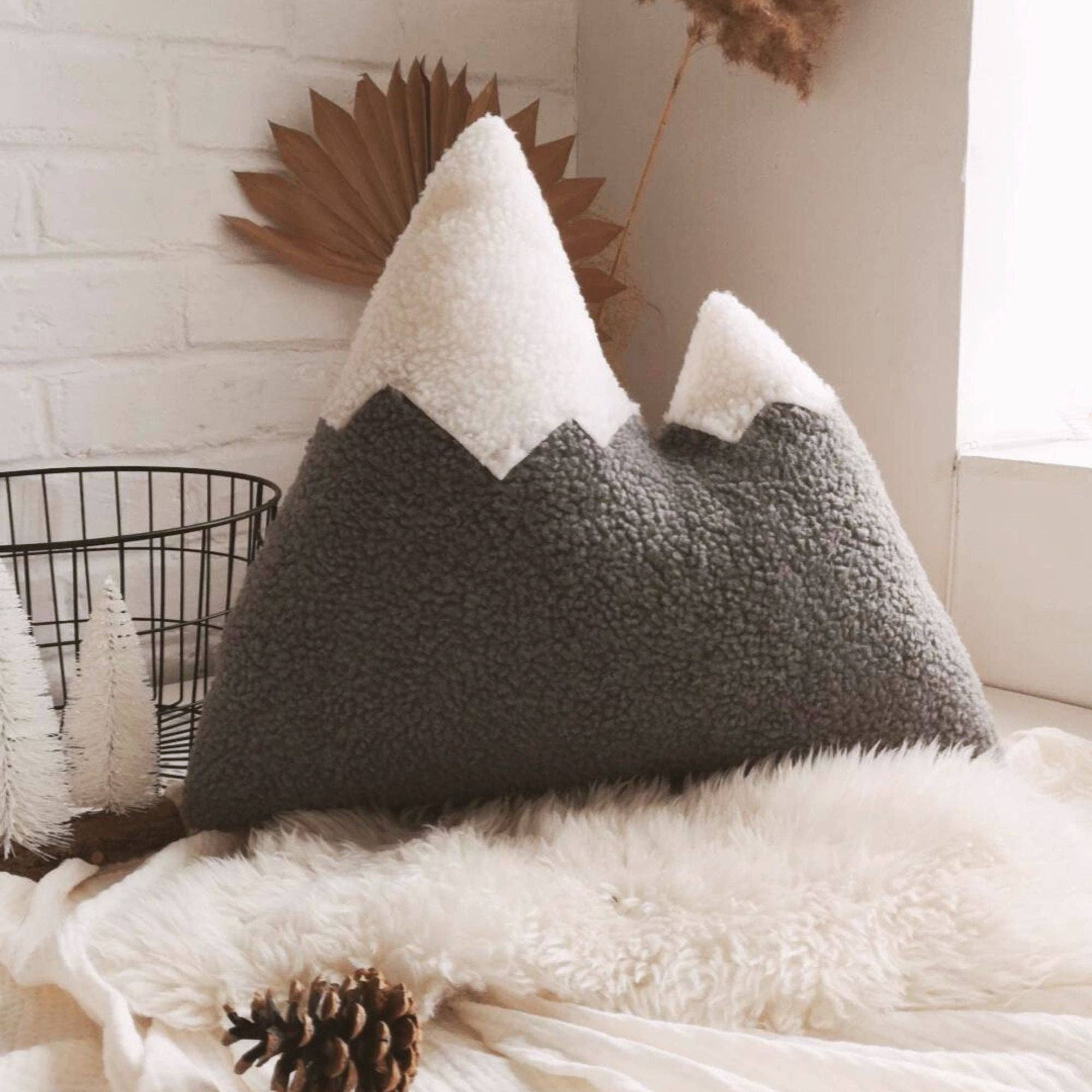 The Butter Flying - Wholesale Throw/Decorative Pillow - Mountain pillow7