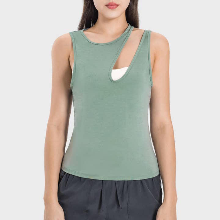 Top da yoga donna "Nude Feel" - canotta fitness sexy con spalline e cut-out per la vendita all'ingrosso da parte di Sodalemon