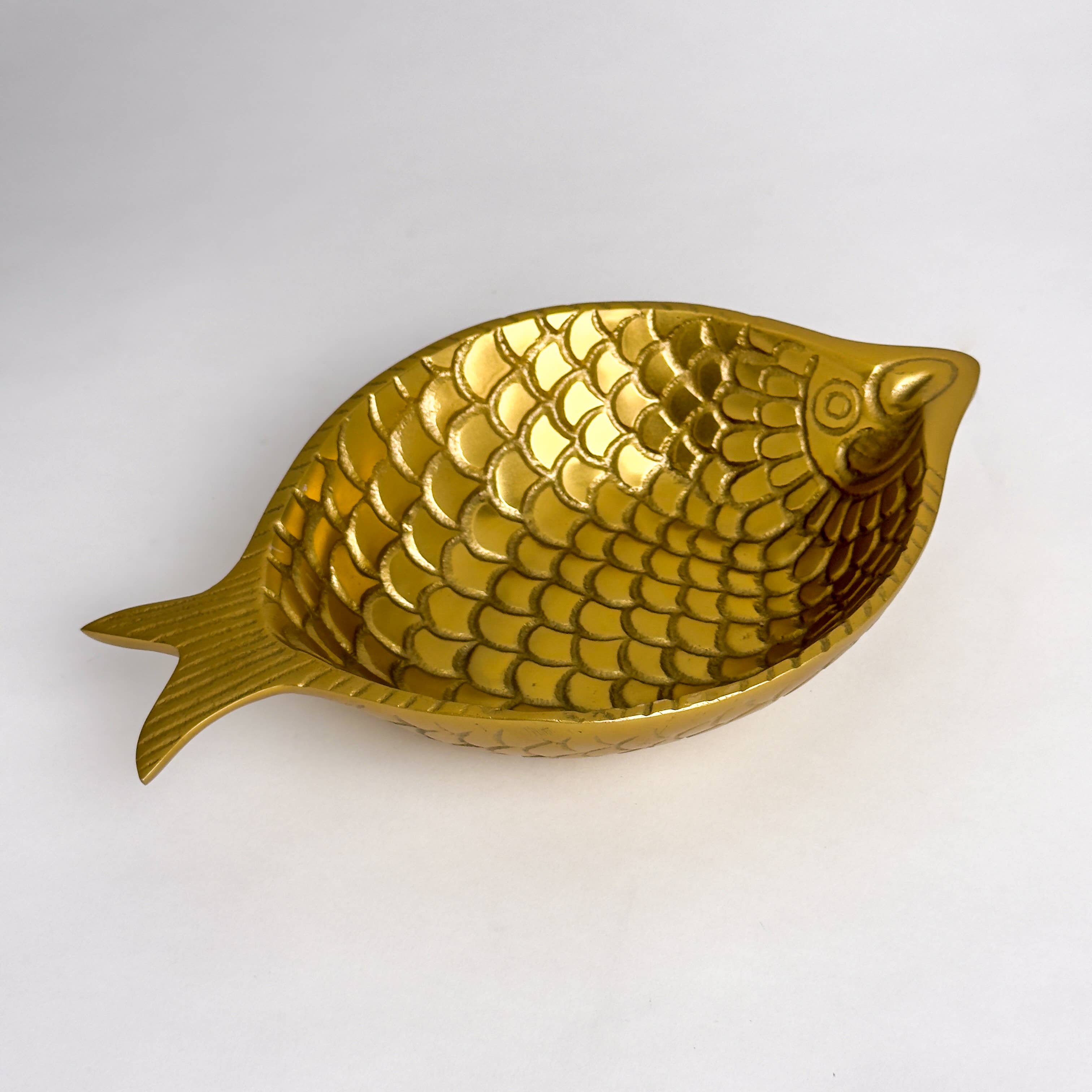 India Handicrafts Inc – wholesale Decorative plate/dish/bowl – Etched Gold Fish Bowl4