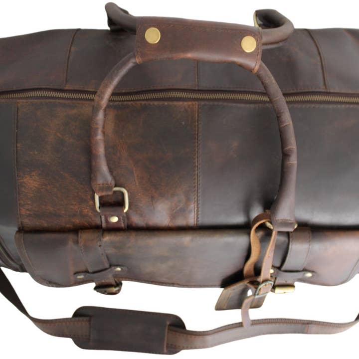 hide & chic - Wholesale Weekender bag – Unisex - Quality Full Grain Genuine Leather Travel Bag with Adjustable Shoulder Strap. FREE Leather Apple Air-tag Holder.13