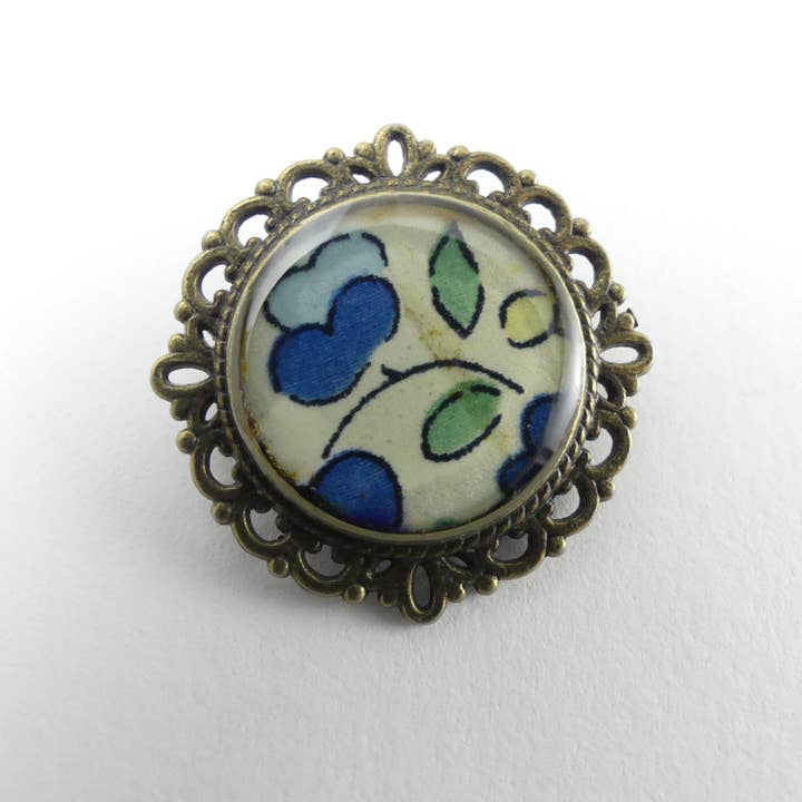 Liberty Betsy Blue Green ronde broche voor wholesale door YuuBiJou