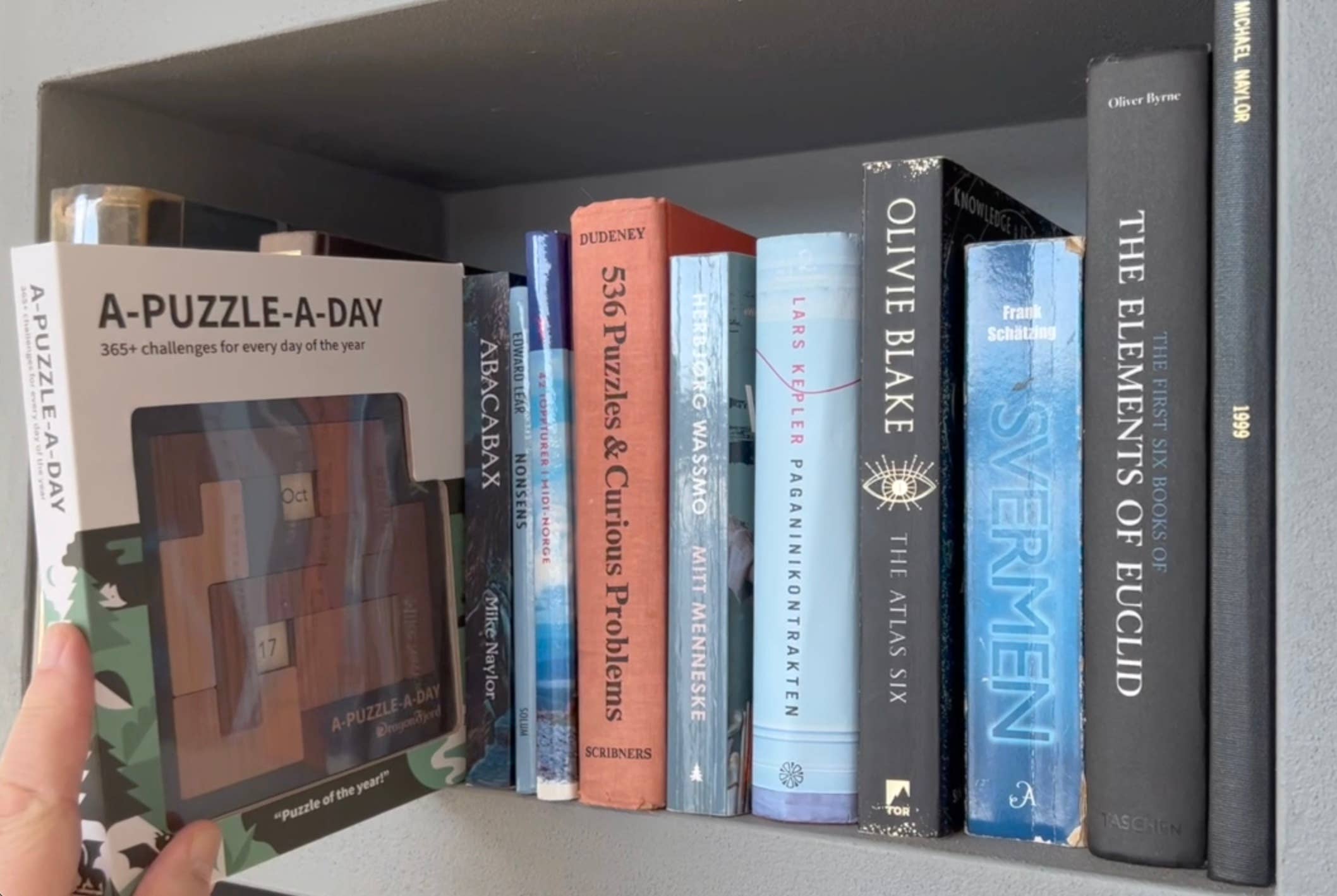 DragonFjord - Wholesale Puzzle - Adult - A-Puzzle-A-Day Deluxe – Magnetic Box Edition3