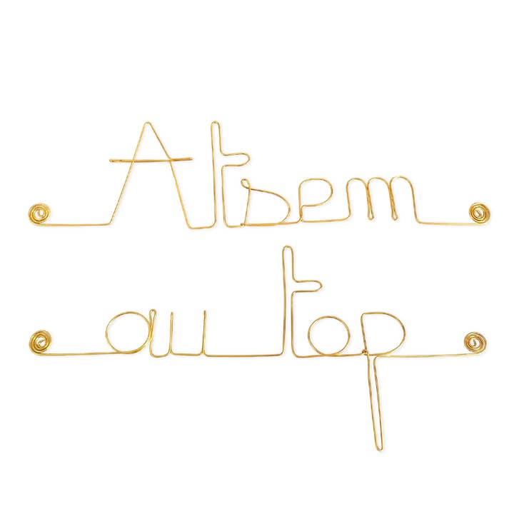 Regalo di fine anno scolastico «ATSEM at the top» - Brass per la vendita all'ingrosso da parte di Bijoux de Mur