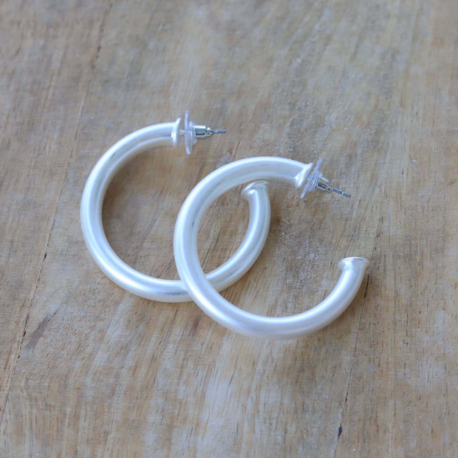 Pierce + Hide - Wholesale Hoop Earrings - Everyday Silver Hoop Earrings | Classic Silver Hoops3