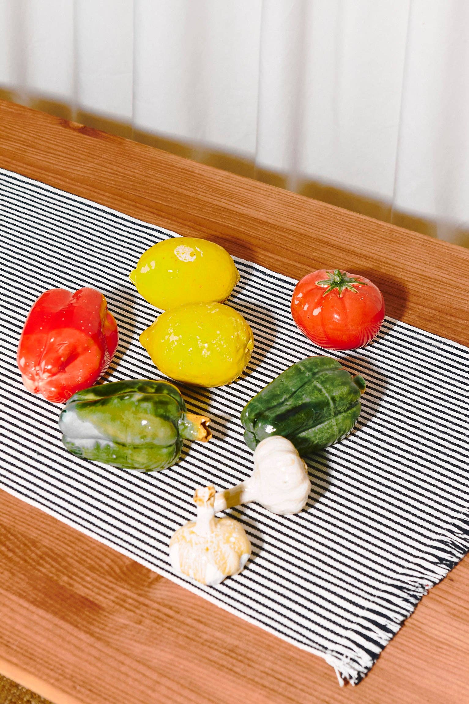 Eturel Madrid - Wholesale Decorative Tabletop Object - Glazed ceramic replica lemon5