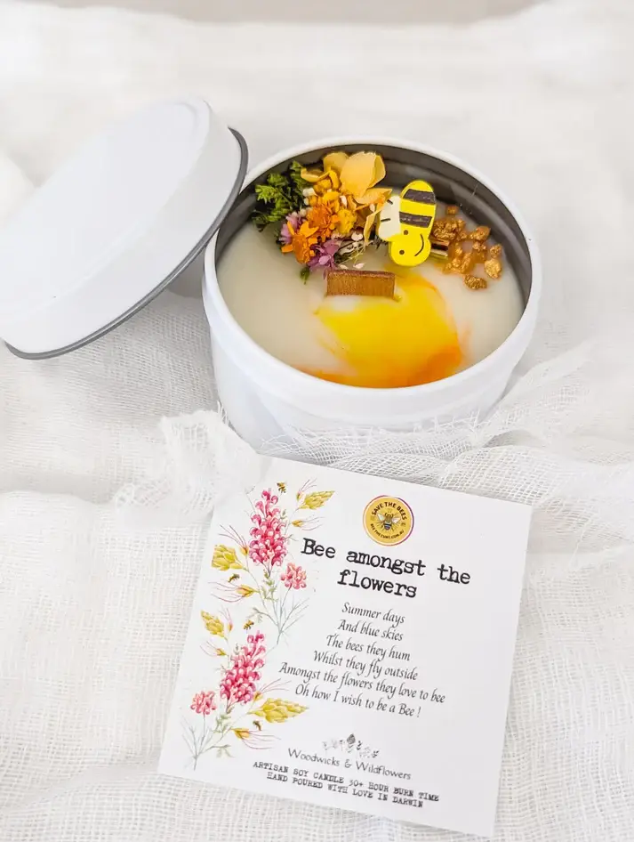 Woodwicks & Wildflowers - Wholesale Pot/gevulde kaars - Red de bijen - Bee Amongst The Flowers1