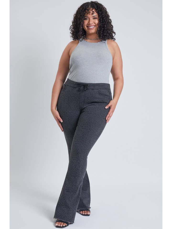 BKLEO Plus Size High Rise Flare Raw Hem Jogger-EP74424 for wholesale on Faire