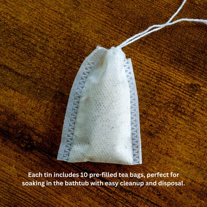 Simply Sage Dog Treats, LLC - Wholesale Pet Deodorizing Spray - Soothing Paw Soak for Dry, Itchy, & Irritated Skin and Paws5