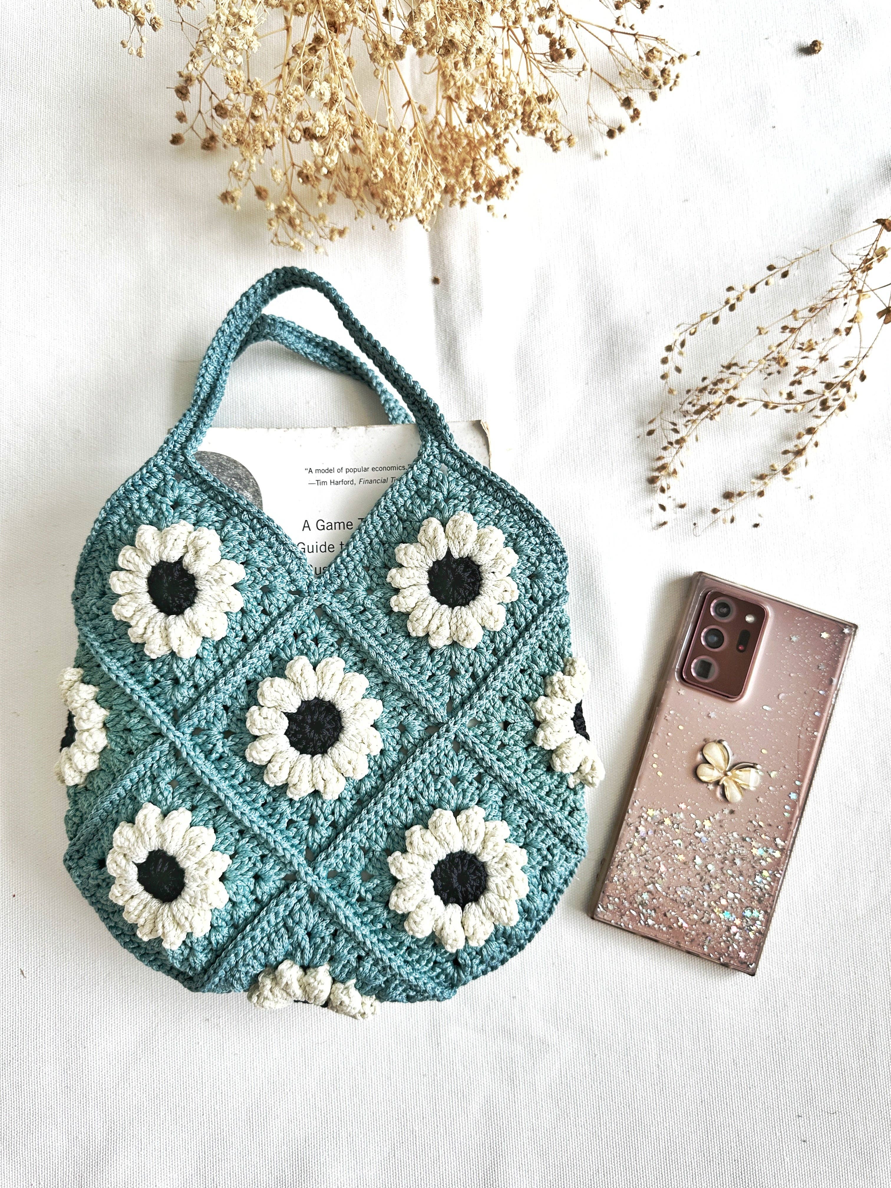 Quince Fables - Wholesale Tote Bag - Women's - Hand-Crochet Daisy Mini Blue Tote Bag🪡