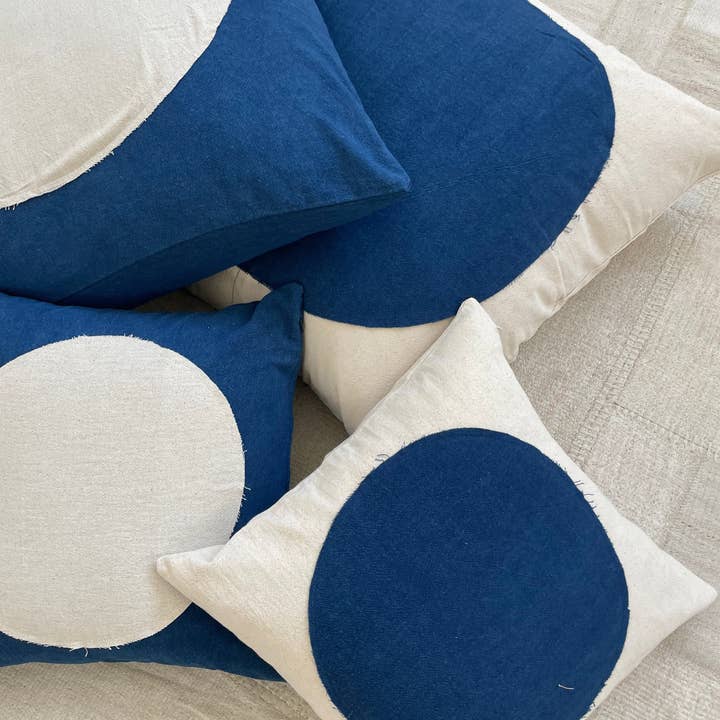 Happy French Gang - Wholesale Throw/Decorative Pillow - White Moon & indigo Pillow 18x18in4