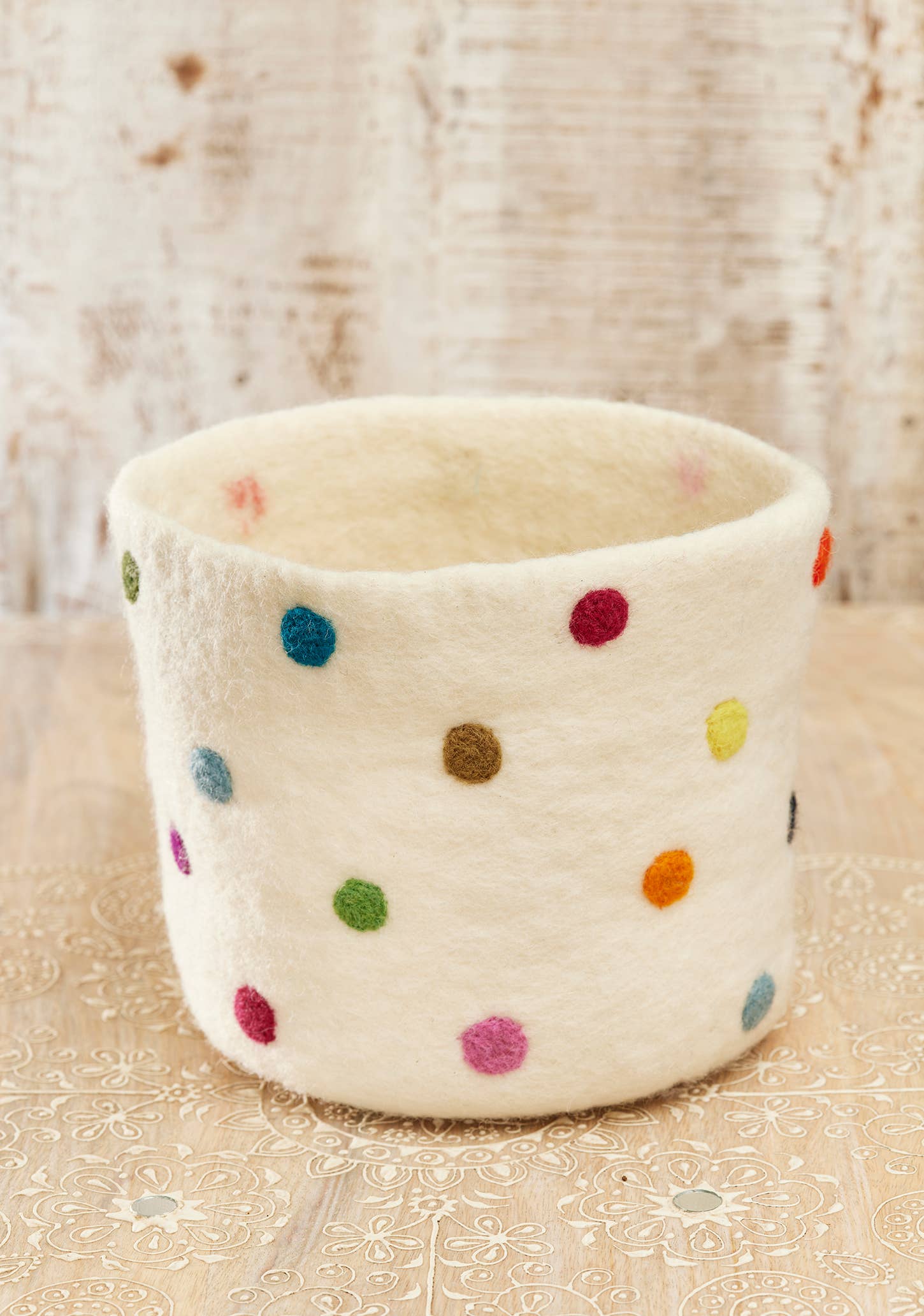 Namaste – wholesale Plant pot – Felt Dotty Rainbow Planter3