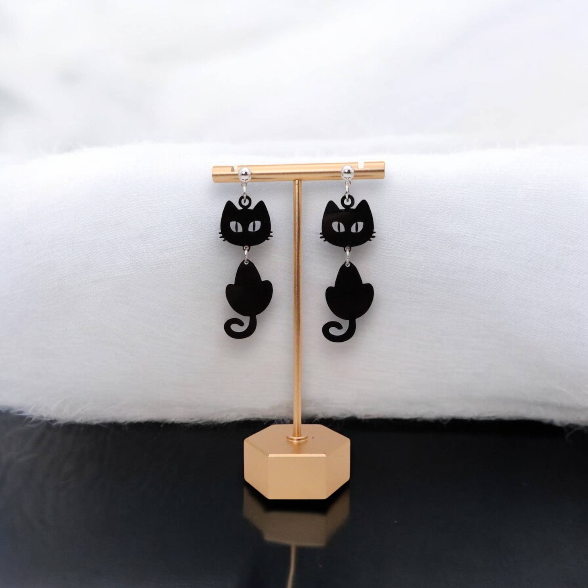 Fish Towne Designs, LLC - Wholesale Dangle Earrings - Spooky Black Cat Halloween Acrylic Earrings6